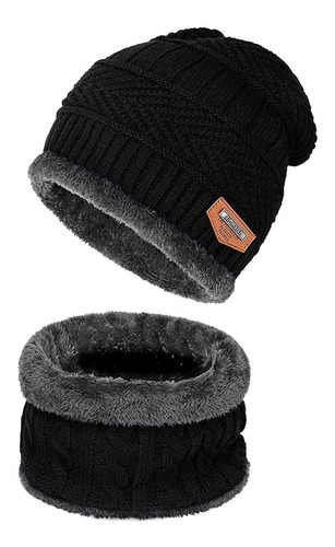 Cálido Conjunto De Gorro Y Bufanda De Invierno. Moderno Gorr