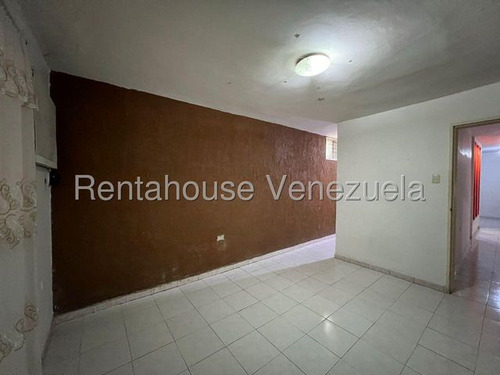 Casa En Venta Piñonal Maracay 25-17208 Apd