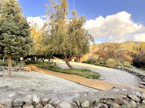 Los Bosques, Piedra Roja, Chicureo Oriente