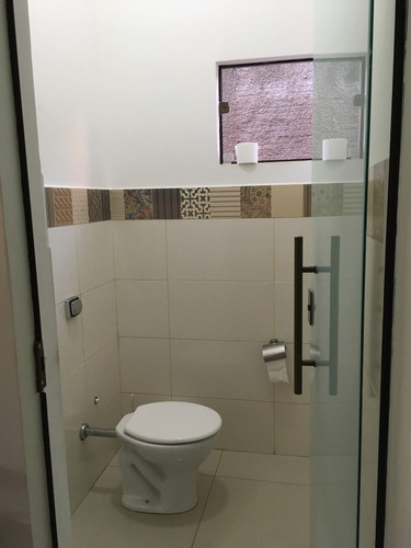 Chacara Lindissima Mogi Mirim, No Bairro São Marcelo, Area Total 2524m2, Area Util 201,3, Com 3 Banheiros, Suite, Campo De Futebol, Piscina Com Bar Anexado, Area De Descanso Com Lareira, Veja As Fotos