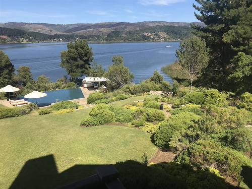 Casa En Venta De 6 Dorm. En Vichuquén