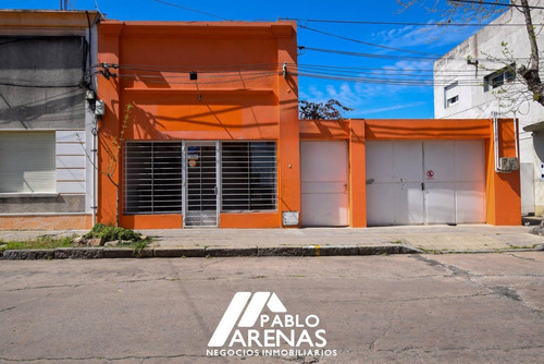 Casa En Venta + Local Comercial En Pleno Centro #2132