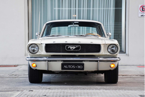 Imagen 2 de 18 de Ford Mustang