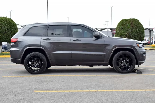 Jeep Grand Cherokee 6 Cilindros Piel, Mod. 2017, Color Gris
