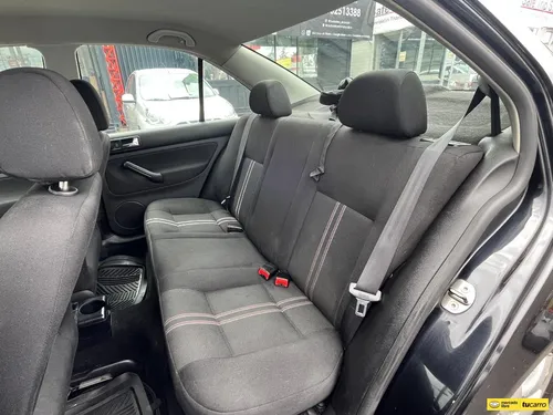 Volkswagen Jetta Europa 2.0cc Mt Aa 4x2