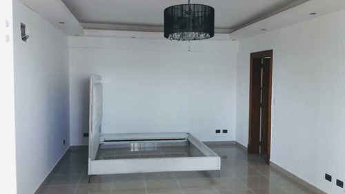Penthouse Evaristo Morales