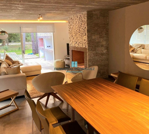 Casa 4 Dormitorios Nueva Con Piscina!- Ref: 154