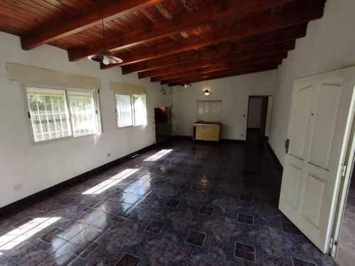 Casa En Venta - 2 Dormitorios 1 Baño - 1.200mts2 - Raco, Tafi Viejo