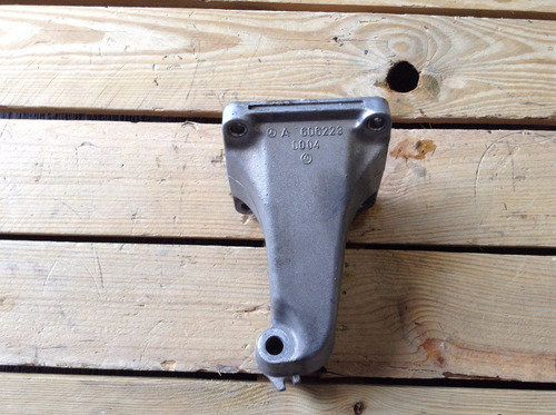 Soporte Izquierdo Motor Mercedes Benz E320 L6 3.2 Mod: 95-98