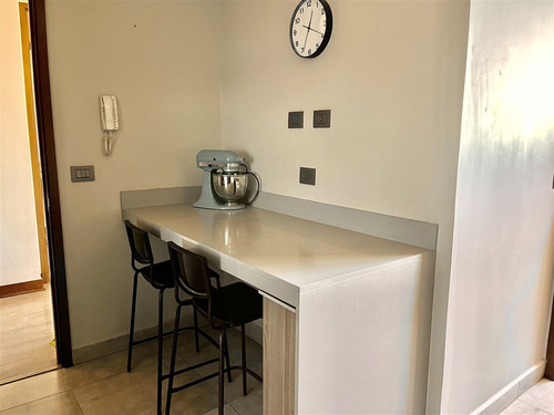 Departamento En Arriendo De 2 Dorm. En Las Condes