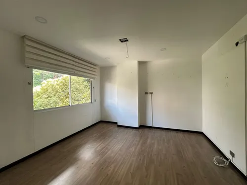 Apartamento En Venta En El Poblado. Cod V16957