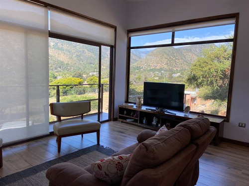 Cómoda Casa En Venta De 3 Dorm. Más Cabaña Olmue