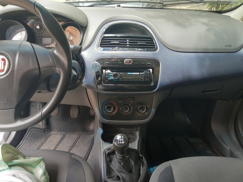 Fiat Punto 2013 1.4 Attractive Flex 5p