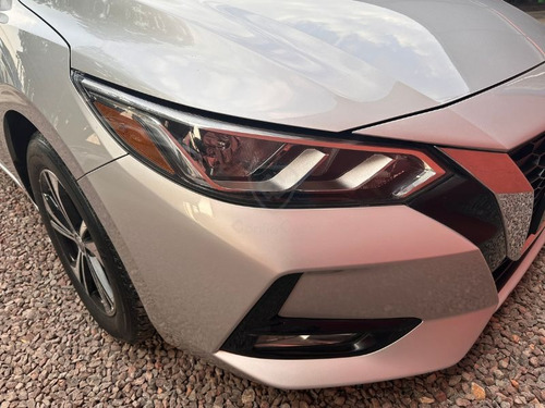 Nissan Sentra 2.0 Advance Cvt