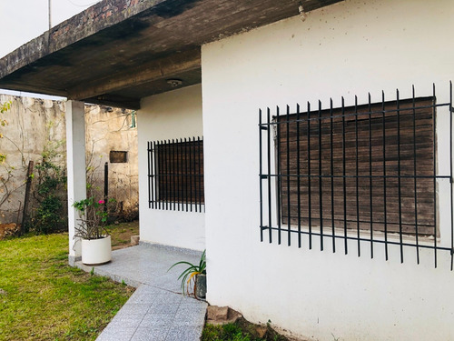 Imagen 2 de 14 de Casa 3 Ambientes + Dpto Cercano Estación Sol Y Verde
