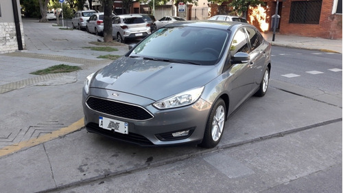 Ford Focus III 1.6 Sedan S