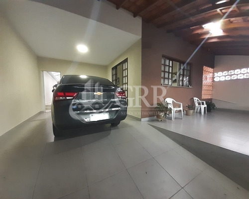 Imagem 1 de 13 de Casa Térrea De 3 Dormitórios Em Jacareí - Terreno Lote Inteiro - Ca02332 - 70487458
