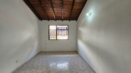 Casa En Venta En Estadio. Cod V12501