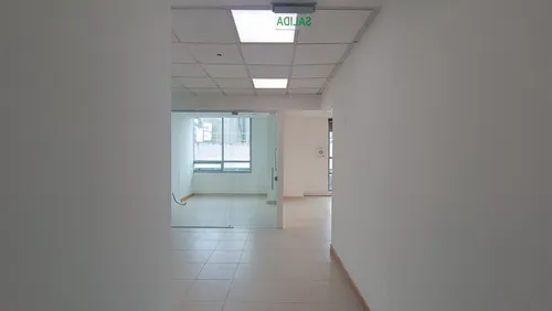 Oficina En Arriendo/venta En Chico Norte Iii. Cod A1105062