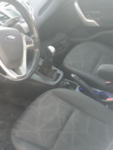 Imagen 11 de 12 de Ford Fiesta Kinetic Design 1.6 Design 120cv Titanium