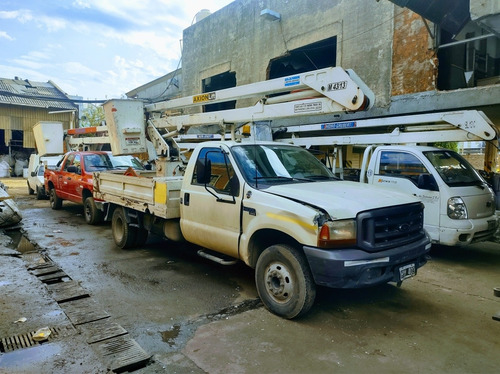Imagen 4 de 5 de Alquiler De Hidroelevadores Para Trabajos Hasta 13 Metros