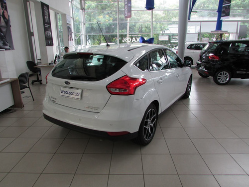 Ford Focus Hatch 2.0 16v 4p Titanium Flex