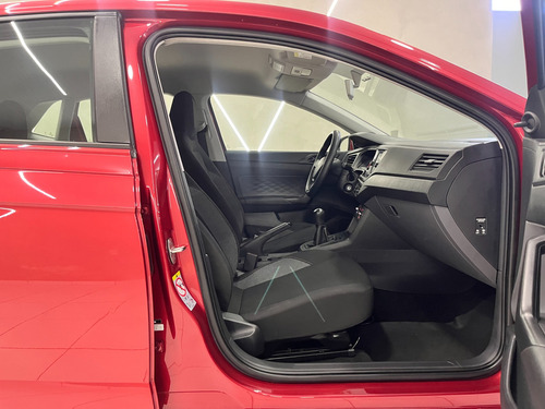 Volkswagen Polo 1.0 MPI MANUAL
