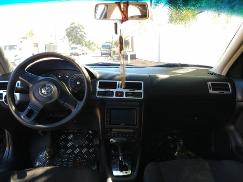 Volkswagen Bora 2.0 Total Flex 4p Automática 2010