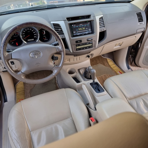 Imagem 5 de 13 de Hilux Sw4 3.0 4x4 Diesel 2008, Automática, Super Conservada