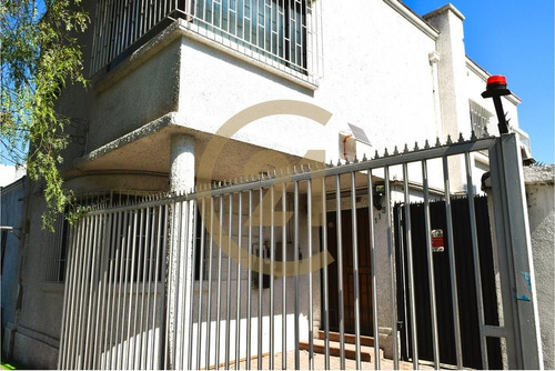 Casa Comercial En Arriendo, Alferez Real