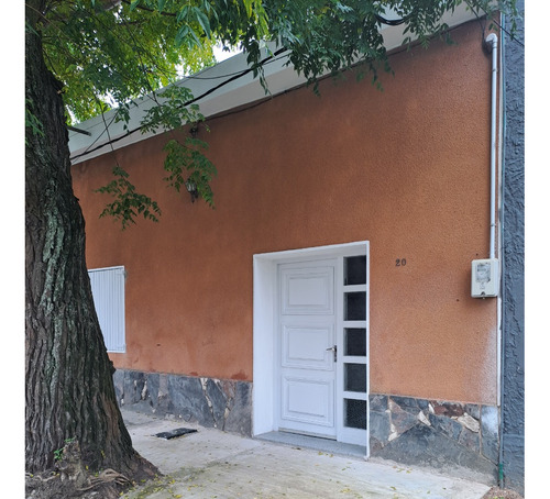 Musetti Alquila Excelente Y Cómoda Casa De 2 Dorm. Y Demás En La Paz