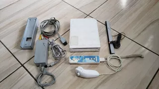 Nintendo Wii Branco Com Programas Tudo 100%. H5