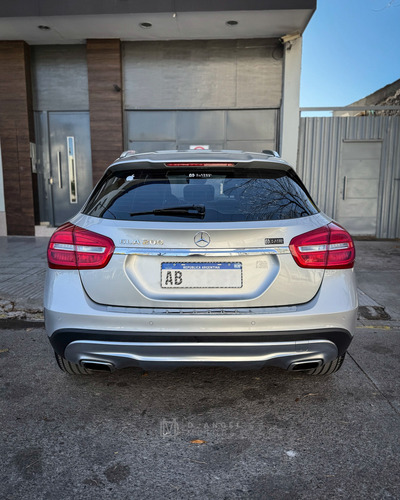 Mercedes-Benz Clase GLA 1.6 Gla200 Urban 156cv