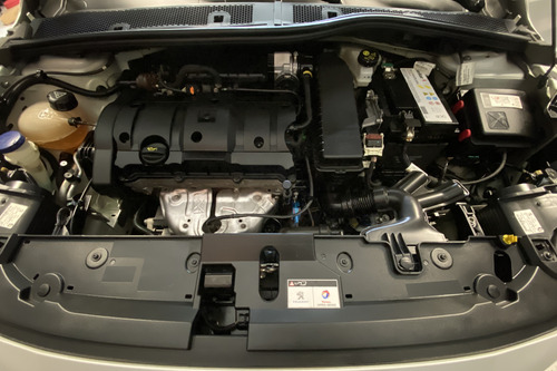 Peugeot 208 1.6 Allure Tiptronic