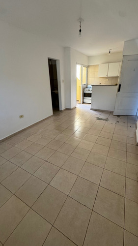 Venta Departamento 1 Dormitorio. 24 De Septiembre Y Patria