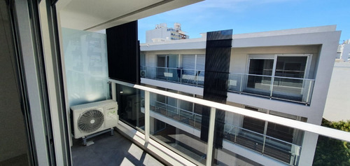 Imagen 1 de 12 de -monoambiente Con Balcon En Pocitos