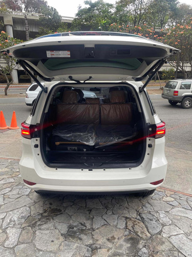 Imagen 6 de 11 de Toyota Fortuner Vx