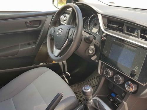 Toyota Corolla 1.8 Base Mt