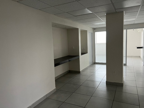 Se Renta Oficina *nueva* De 360 M2 En Edificio Torres Gemelas
