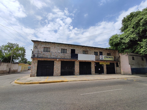  Locales Comerciales En Una Edificación De 2 Niveles En Guacara A Pie De Av. Principal Ns