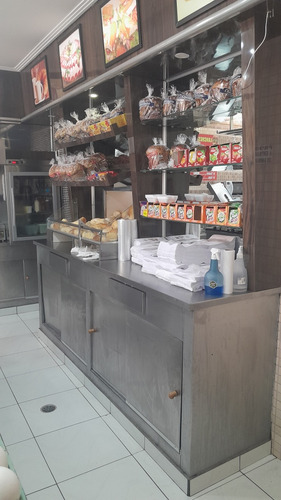 Prédio Comercial Com Padaria E 2 Casa A Venda