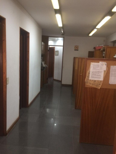 Imagen 11 de 14 de Oficina En Alquiler En Lanus Este