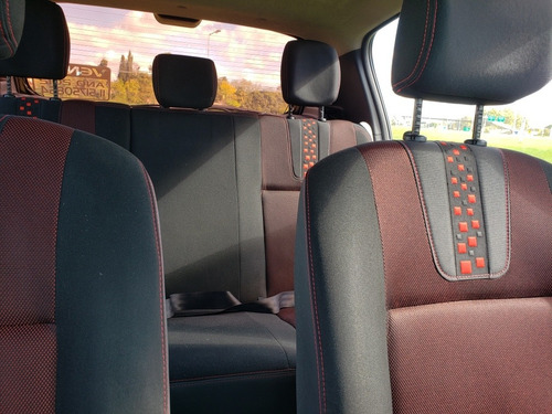 Renault Sandero Stepway 1.6 Confort 105cv