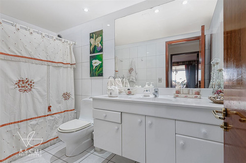 Dpto 3 Dorm, 3 Baños, Servicios Vitacura Lo Curro