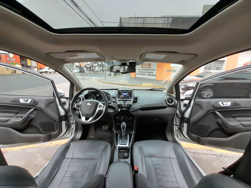 Ford Fiesta Kinetic Design 1.6 Titanium Powershift 120cv