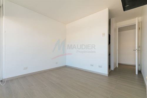 Departamento En Venta De 2 Dorm. En Las Condes