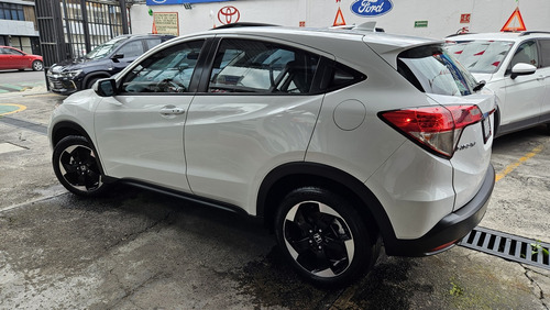Honda HR-V 1.8 Touring Cvt