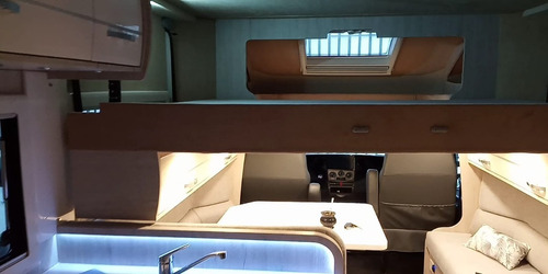 Imagen 19 de 25 de Motorhome