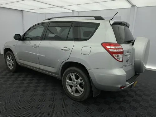 Toyota RAV4 LIFE AT 2.4 4X2
