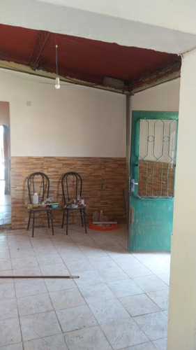 Imagen 10 de 15 de Rias Altas, Buena Propiedad Con Entrada Para Autos Y Patio!!